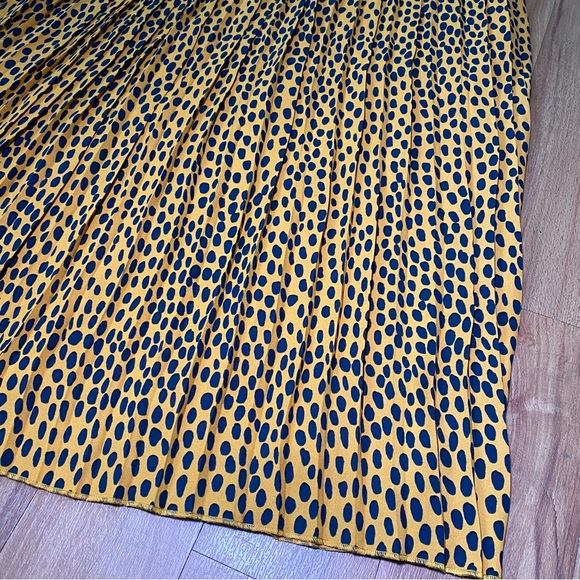 J.Crew Pleated Midi Skirt Women's Size 16 Mustard Yellow Navy Animal Print Spots - Picture 6 of 15